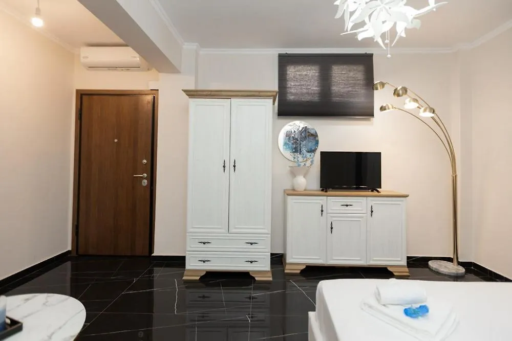 Valery Apartments Pefkochori 2*,  Greece